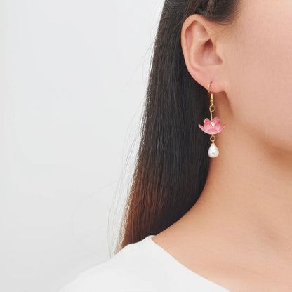 Pendientes Nenúfar - Acrílico, Nácar y Oro 18k