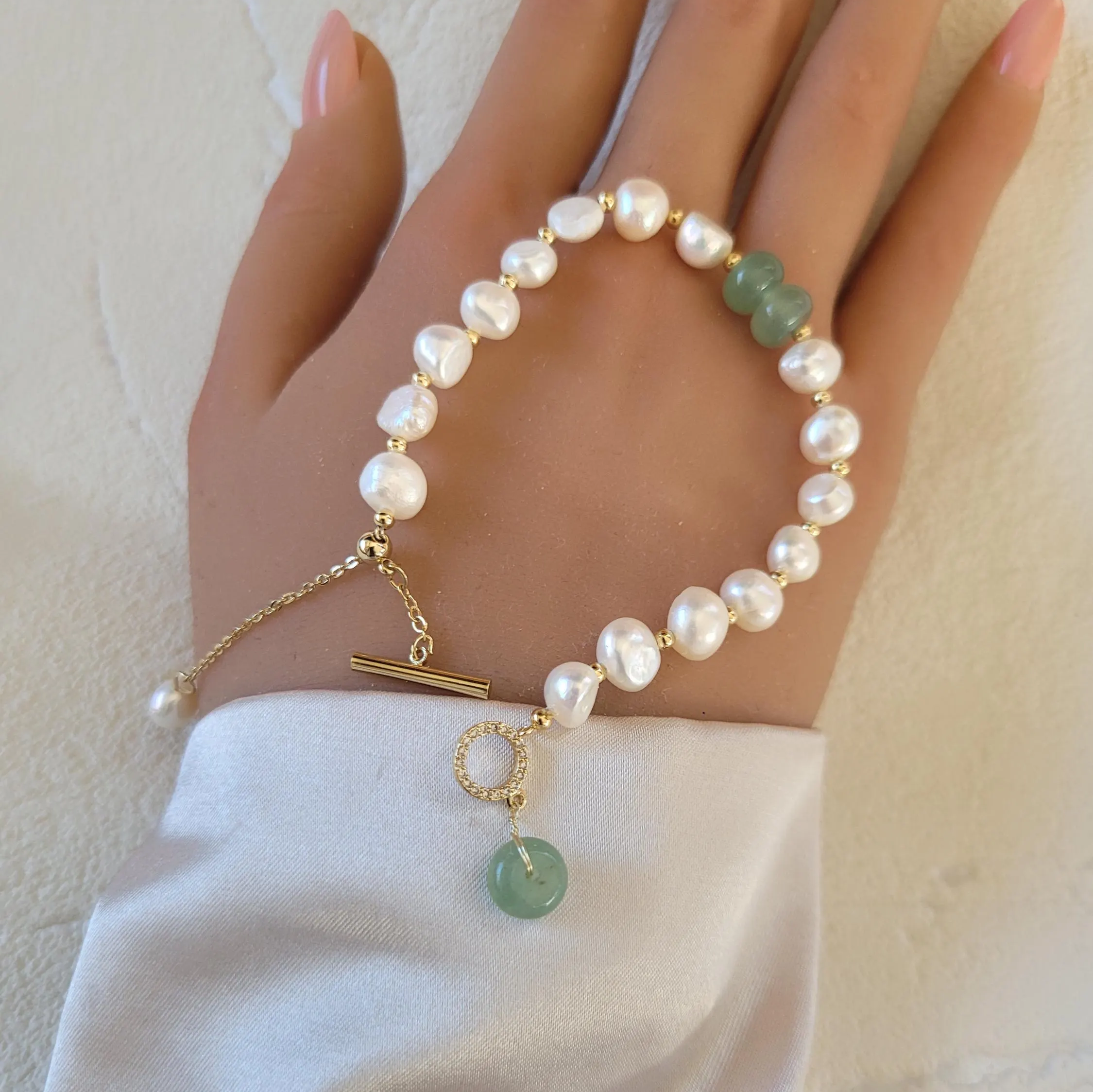 Pulsera Esencia de Jade - Nácar y Oro